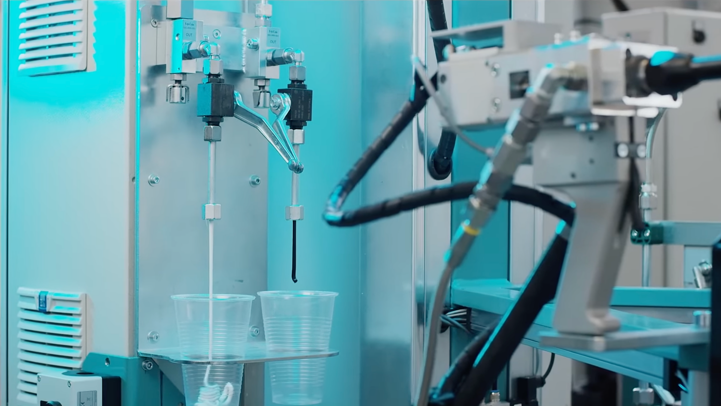 Mischungsverhältnis bei 2K-Kleb- und Dichtstoffen